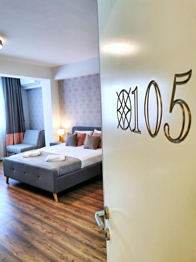 Guest Rooms Denicija Skopje Bagian luar foto